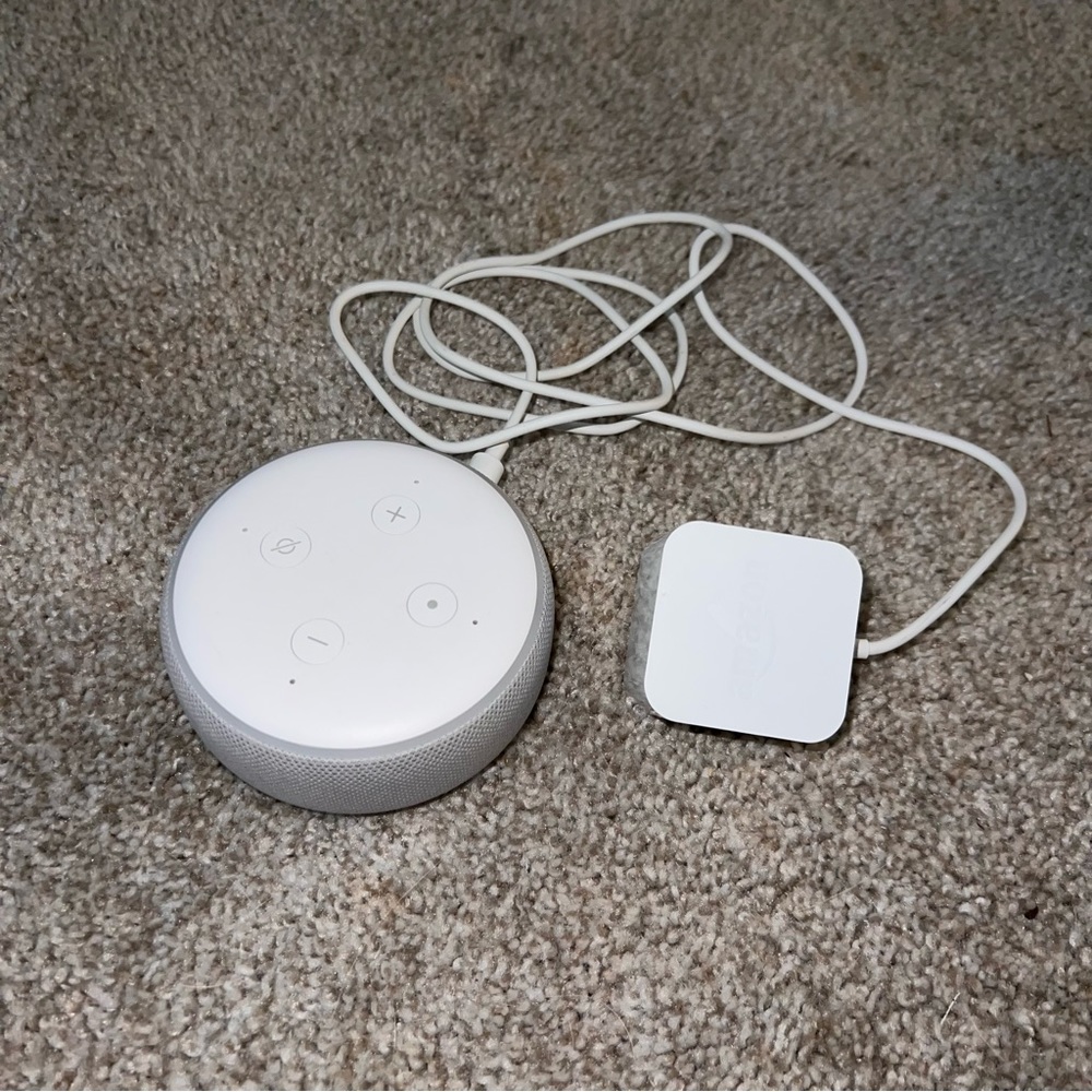 Amazon Echo Dot Smart Home Device (Alexa)